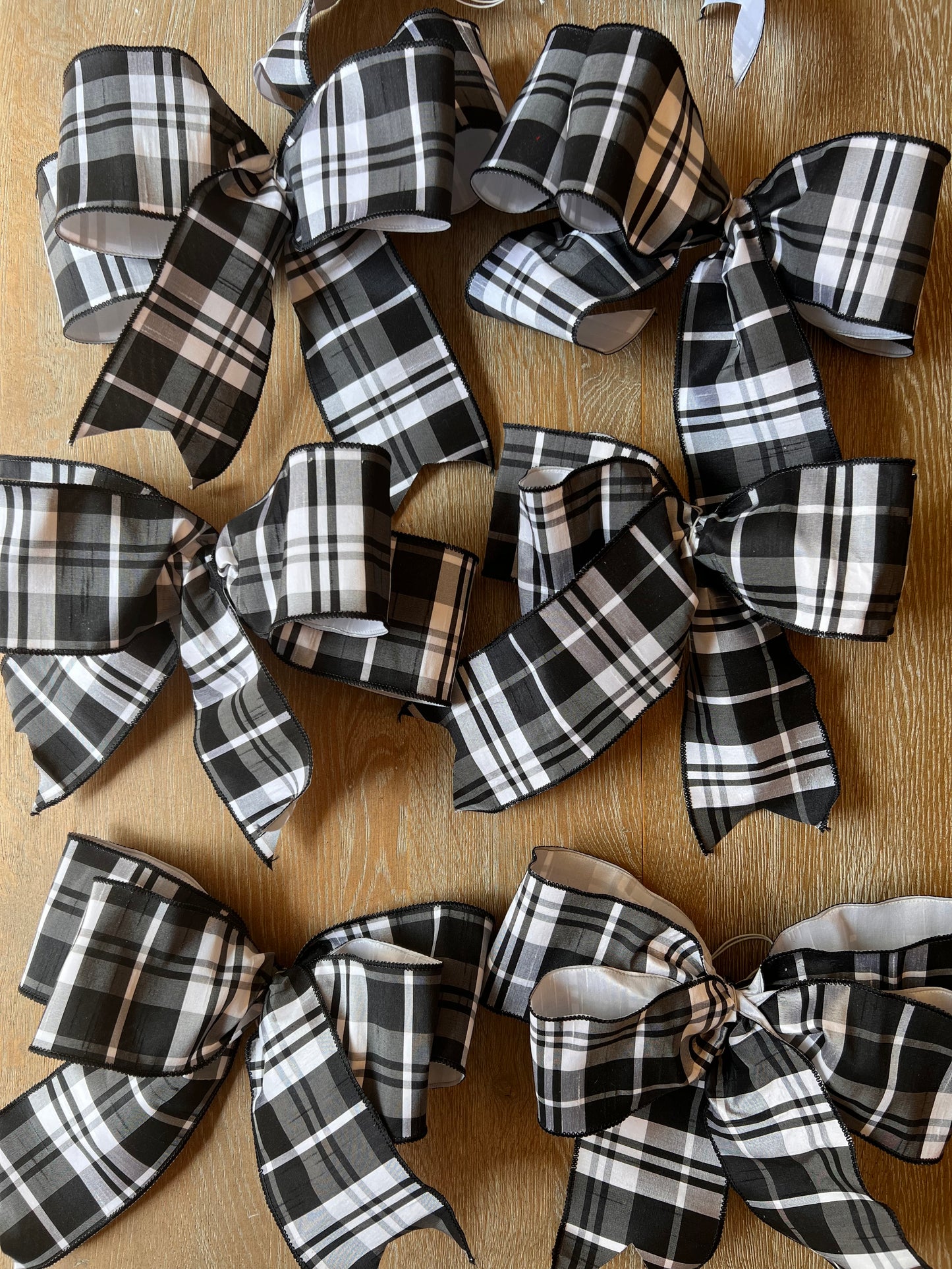 Set of 6 Handmade Double Loop Bows in Black and White Plaid